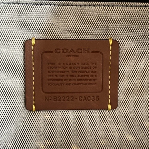 💰SOLD - CA035 - Coach Small Tote with Strawberry Embroidery - Picture 5 of 10